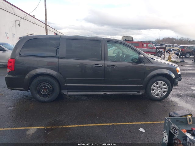 2C4RDGBG3GR203365 Dodge Grand Caravan Se