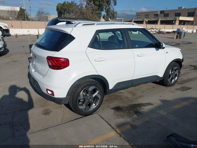 Hyundai Venue Sel 2021 KMHRC8A32MU105610 Image 4