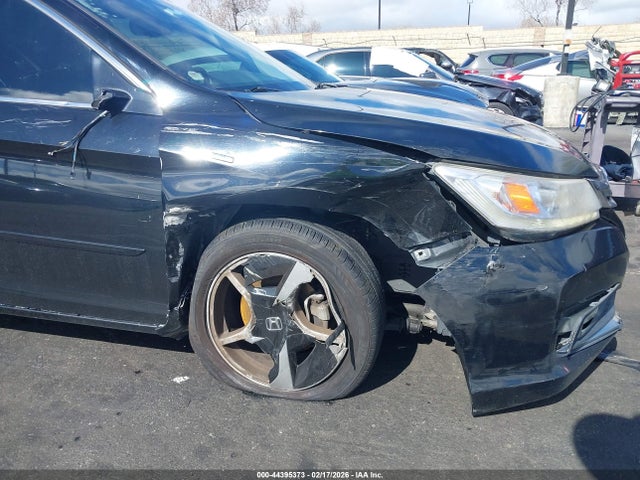 JHMCR5F78EC000532 Honda ACCORD PLUG-IN HYBRID