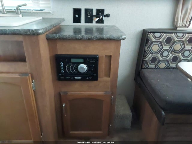 4YDT1792XHG102400 Keystone Springdale 179 Qbwe