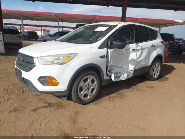 1FMCU0F70HUA39211 Ford ESCAPE S