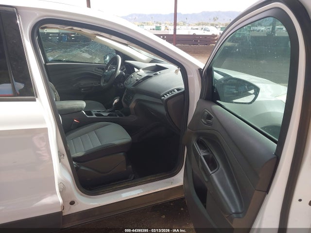 1FMCU0F70HUA39211 Ford ESCAPE S