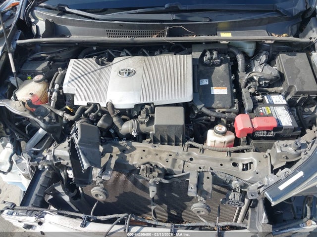 JTDKBRFU1H3045590 Toyota Prius Two