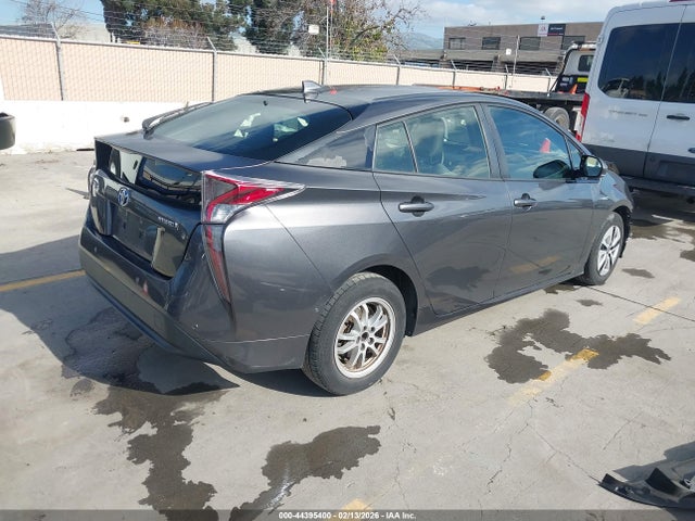 JTDKBRFU1H3045590 Toyota Prius Two