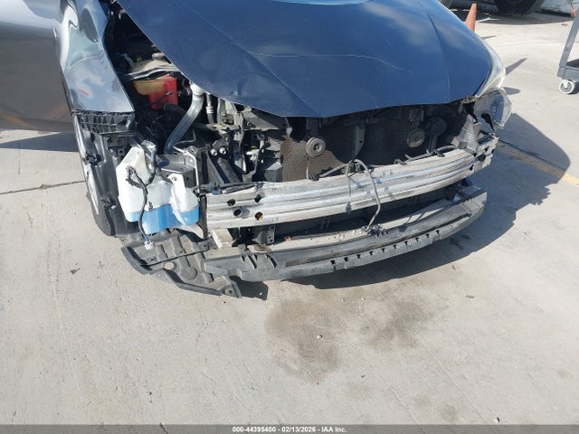 JTDKBRFU1H3045590 Toyota Prius Two