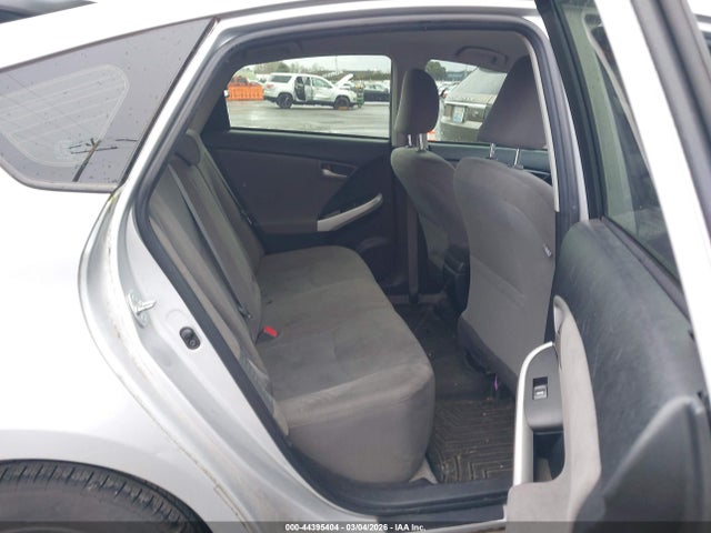 JTDKN3DU3F1945729 Toyota Prius Two