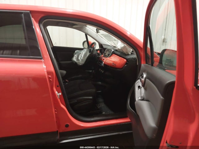 2016 FIAT 500X ZFBCFYBT4GP370552 Photo 4