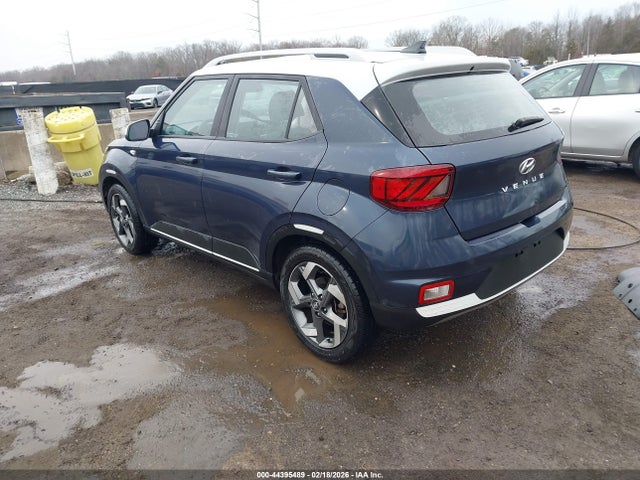 2022 Hyundai Venue Limited მანქანა იყიდება აუქციონზე, vin: KMHRC8A34NU141431, აუქციონის ნომერი: 44395489
