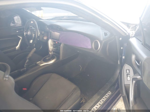 JF1ZNAA12H8708839 Toyota 86