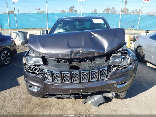 44395580 :رقم المزاد ، 1C4RJEAG3HC678779 vin ، 2017 Jeep Grand Cherokee Laredo 4x2 مزاد بيع