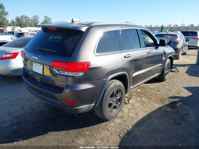 44395580 :رقم المزاد ، 1C4RJEAG3HC678779 vin ، 2017 Jeep Grand Cherokee Laredo 4x2 مزاد بيع