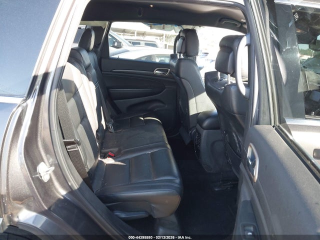 44395580 :رقم المزاد ، 1C4RJEAG3HC678779 vin ، 2017 Jeep Grand Cherokee Laredo 4x2 مزاد بيع