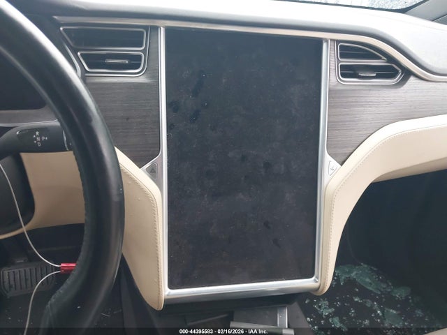 2016 Tesla Model X 60d/70d/75d/90d/p100d მანქანა იყიდება აუქციონზე, vin: 5YJXCBE2XGF008744, აუქციონის ნომერი: 44395583