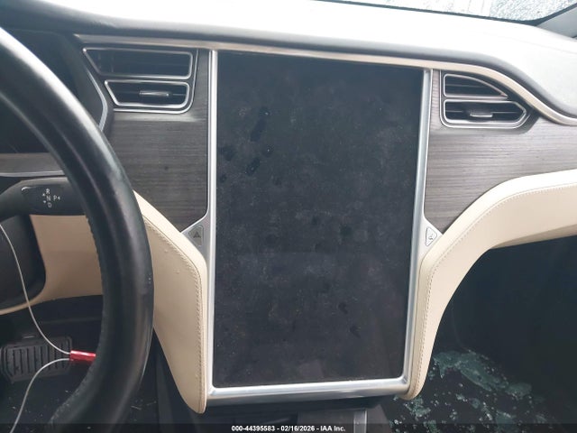 2016 Tesla Model X 60d/70d/75d/90d/p100d მანქანა იყიდება აუქციონზე, vin: 5YJXCBE2XGF008744, აუქციონის ნომერი: 44395583