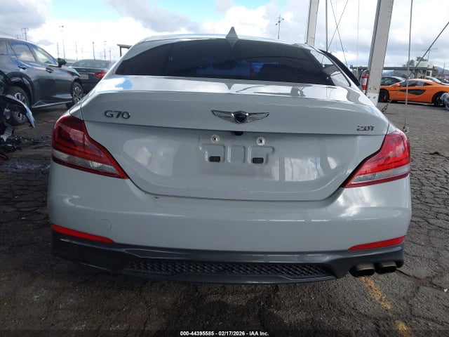 Genesis G70 2.0t Rwd 2020 KMTG64LAXLU049133 Image 16