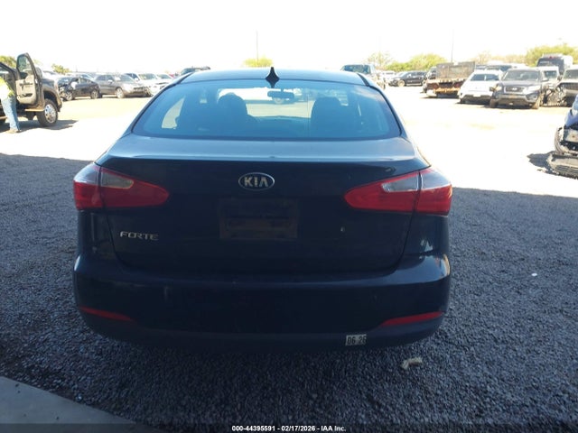 KNAFK4A60F5421241 KIA FORTE LX