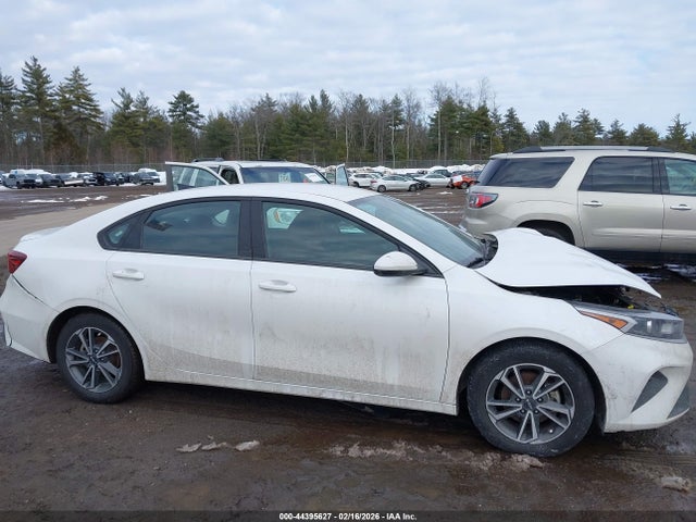 3KPF24AD3PE545432 KIA Forte Lxs