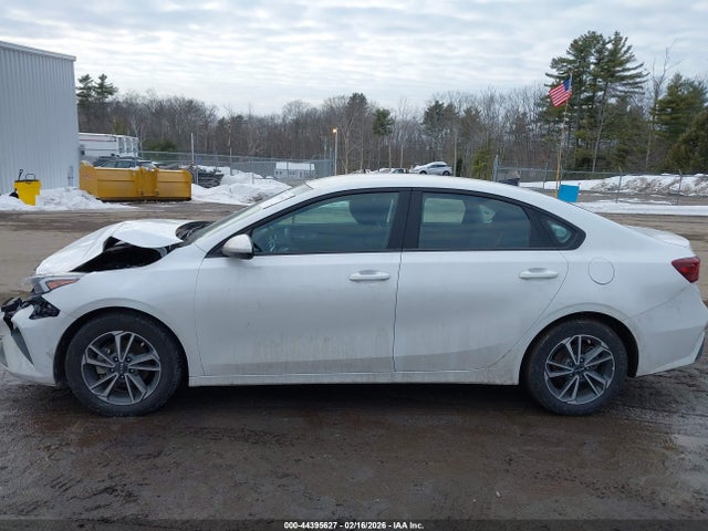 3KPF24AD3PE545432 KIA Forte Lxs