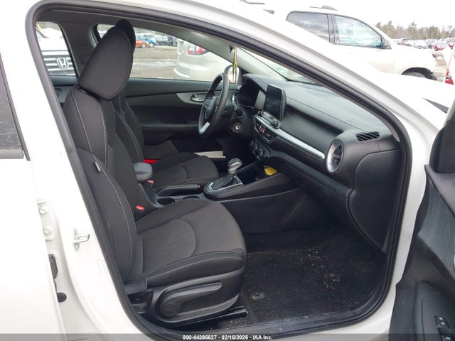 3KPF24AD3PE545432 KIA Forte Lxs