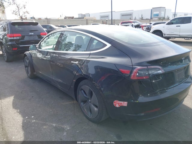 Tesla Model 3 Long Range/mid Range 2018 5YJ3E1EA7JF057014 Image 15