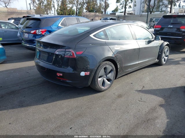 2018 TESLA MODEL 3 5YJ3E1EA7JF057014 Photo 3