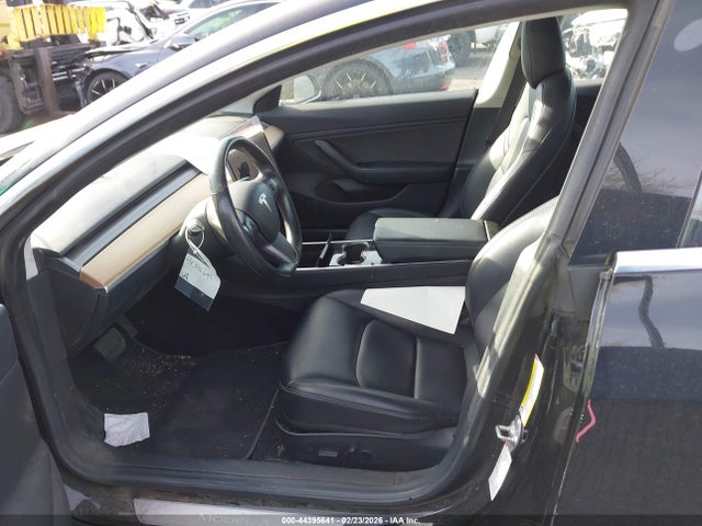 2018 TESLA MODEL 3 5YJ3E1EA7JF057014 Photo 4