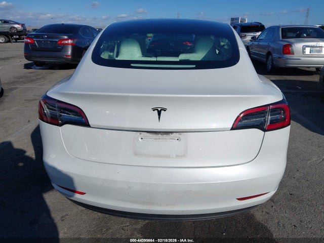 Продажа на аукционе авто 2023 Tesla Model 3 Rear-wheel Drive, vin: 5YJ3E1EA5PF429006, номер лота: 44395664