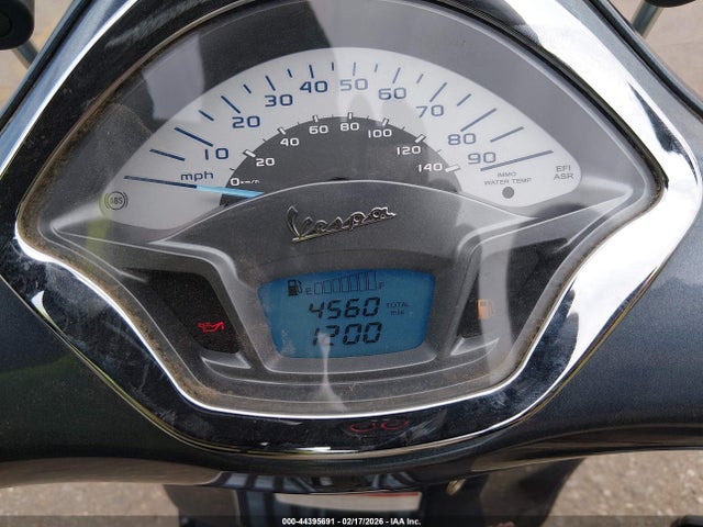 ZAPM459L8F5200120 Vespa Gts 300 Super