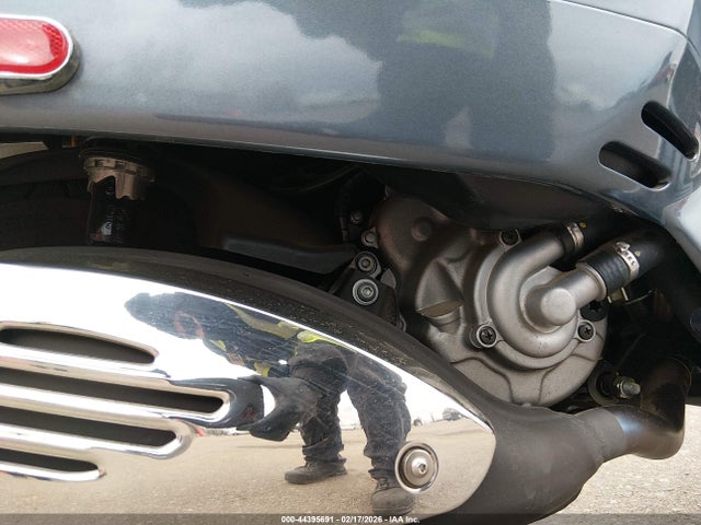 ZAPM459L8F5200120 Vespa Gts 300 Super