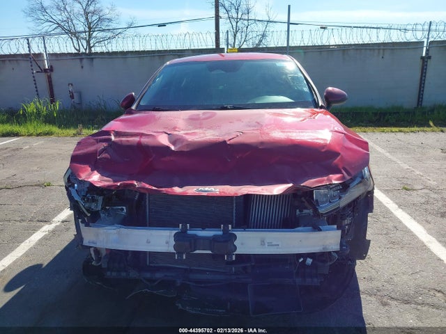 5XXG14J28MG043606 KIA K5 LXS
