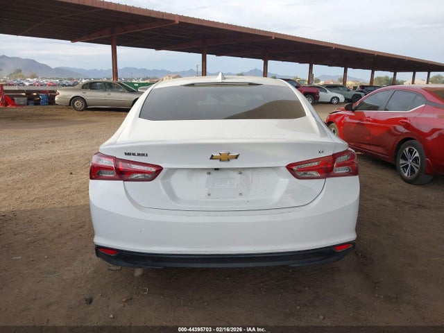1G1ZD5ST9MF063545 Chevrolet Malibu Fwd Lt
