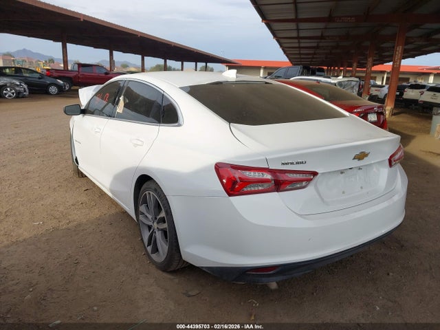 1G1ZD5ST9MF063545 Chevrolet Malibu Fwd Lt