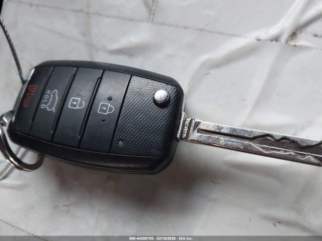 KNDJN2A23H7481477 KIA Soul