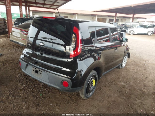 KNDJN2A23H7481477 KIA Soul