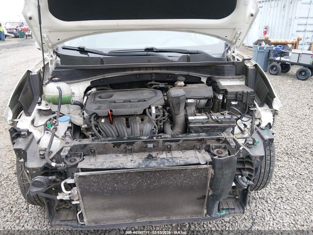 KNDPNCAC8H7246128 KIA Sportage Ex