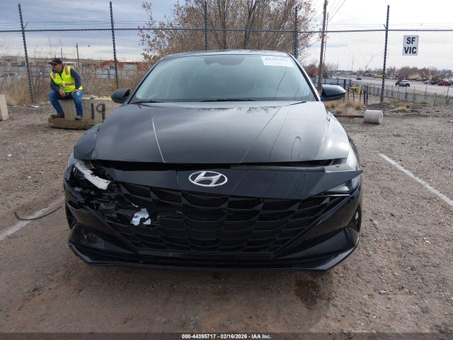 KMHLM4AJ5PU073783 Hyundai Elantra Hybrid Blue