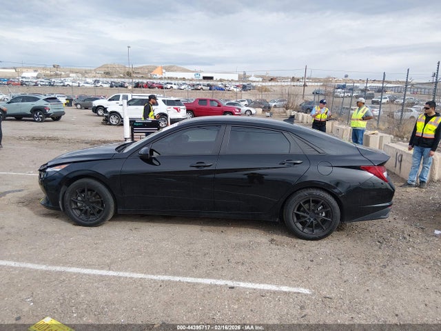 KMHLM4AJ5PU073783 Hyundai Elantra Hybrid Blue
