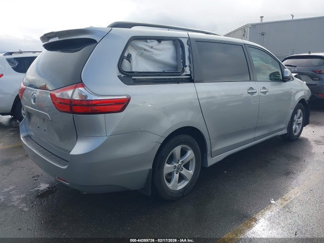 5TDKZ3DC2KS001493 Toyota Sienna Le 8 Passenger