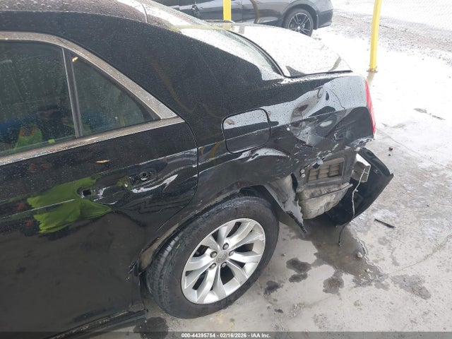 44395754 :رقم المزاد ، 2C3CCAAG0GH161643 vin ، 2016 Chrysler 300 Limited مزاد بيع
