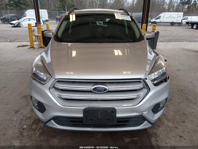 1FMCU0GDXJUD07921 Ford ESCAPE SE