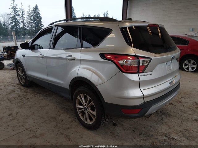 1FMCU0GDXJUD07921 Ford ESCAPE SE