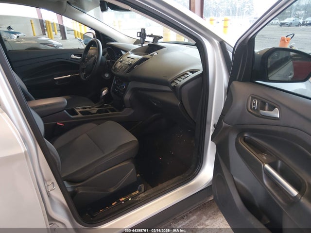 1FMCU0GDXJUD07921 Ford ESCAPE SE