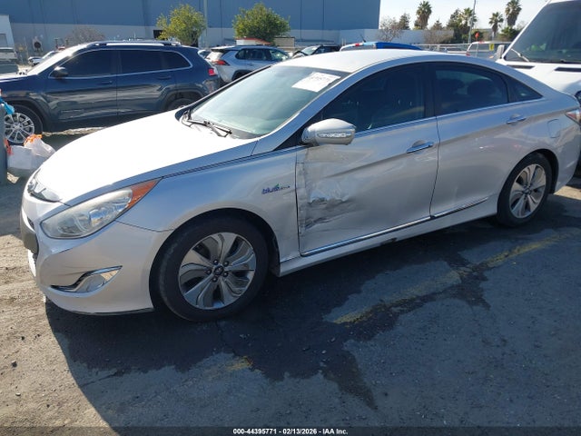Hyundai Sonata Hybrid Limited 2015 KMHEC4A44FA132201 Image 6