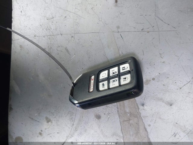 5FNRL6H88JB037456 Honda Odyssey Touring