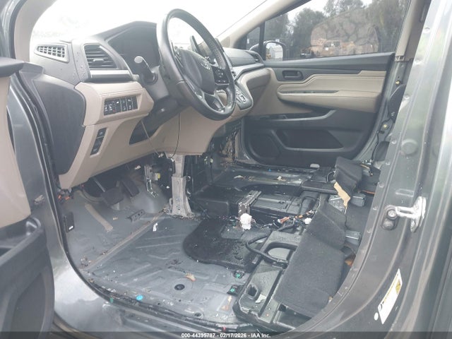 5FNRL6H88JB037456 Honda Odyssey Touring