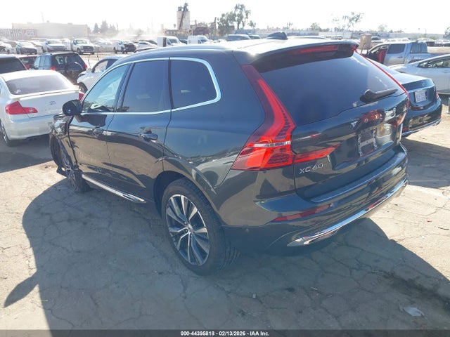 2022 VOLVO XC60 RECHARGE PLUG-IN HYBRID YV4H60DZ0N1054004 Photo 2