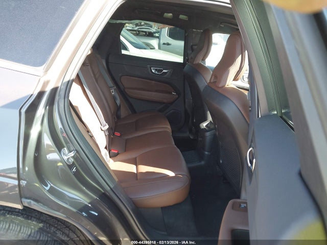 2022 VOLVO XC60 RECHARGE PLUG-IN HYBRID YV4H60DZ0N1054004 Photo 7