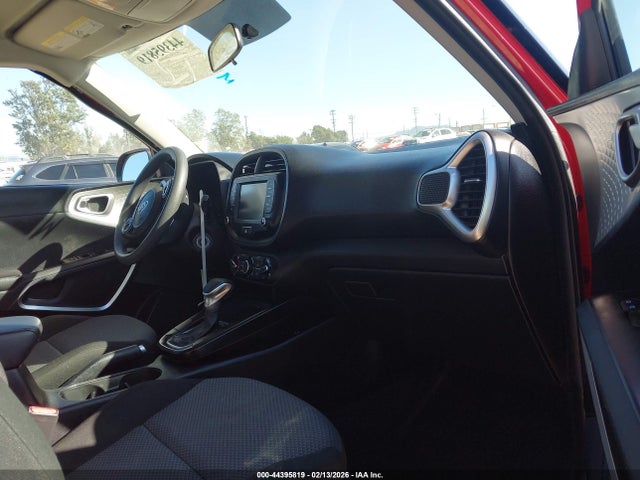 KNDJ23AU2L7073836 KIA SOUL LX