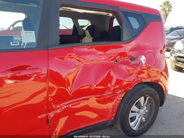 KNDJ23AU2L7073836 KIA SOUL LX