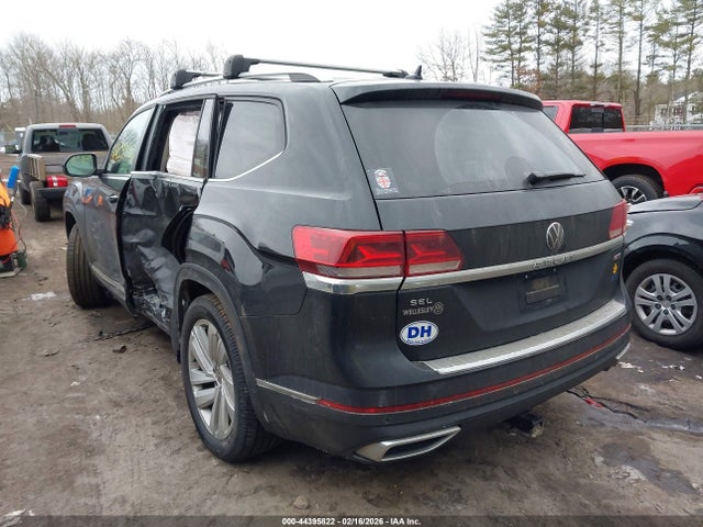 2021 VOLKSWAGEN ATLAS 1V2BP2CA1MC536480 Photo 2